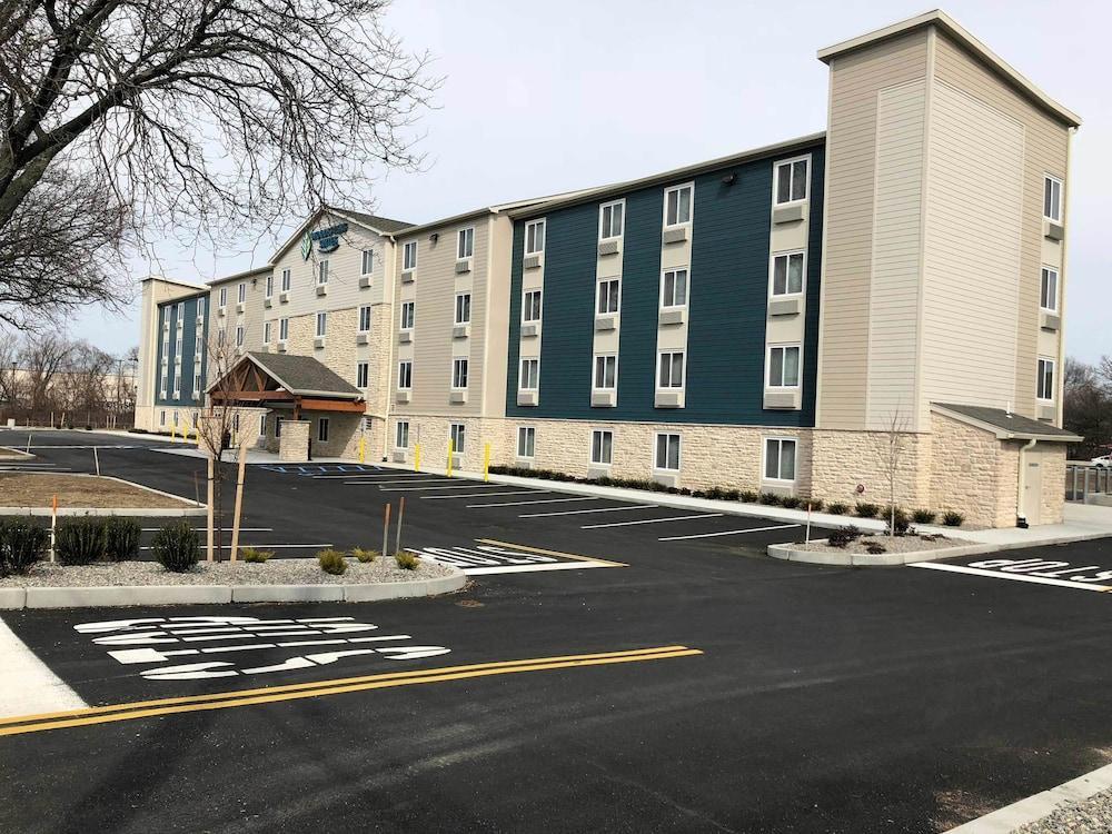 Woodspring Suites Providence Exteriör bild