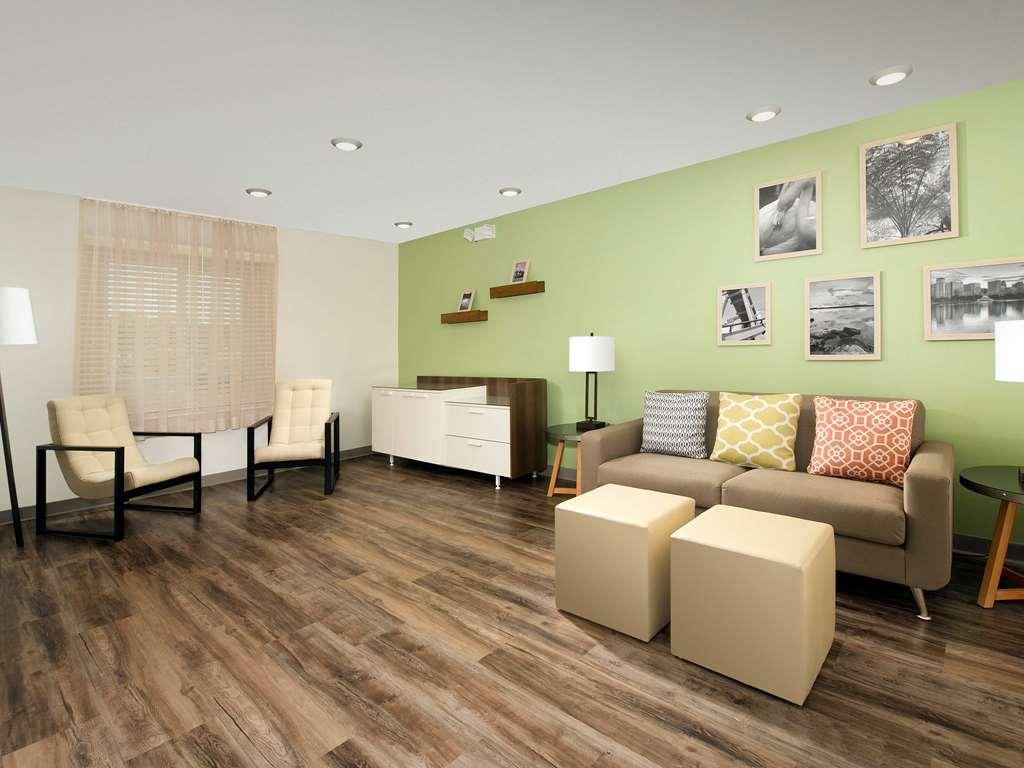 Woodspring Suites Providence Inreriör bild